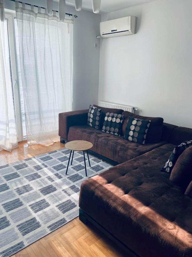 My Place 프리슈티나 외부 사진